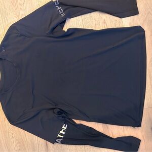 Men’s Lululemon activewear shirt